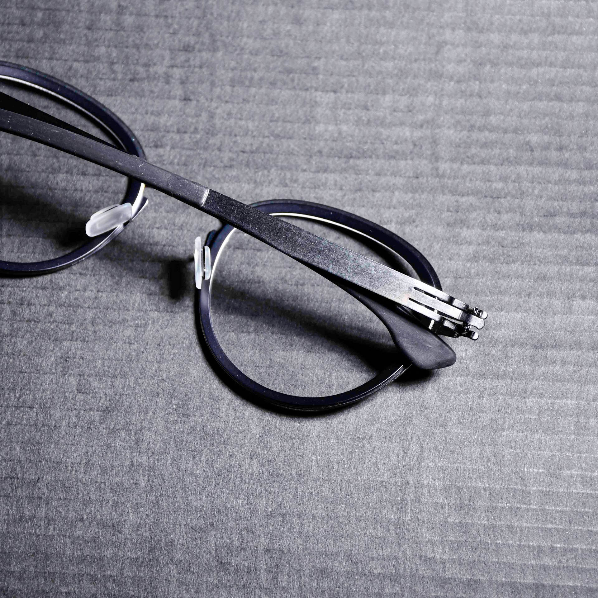 Ic!Berlin | Palladium Aubergine | Shiny Graphite 』